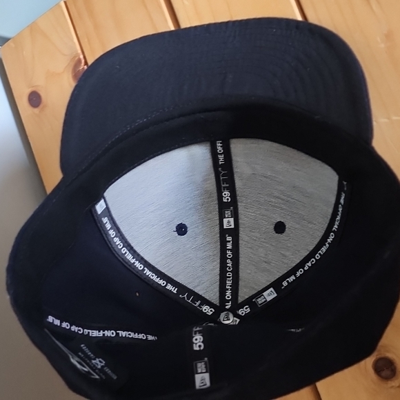 Yankees New Era hat size 7 1/2 - Picture 7 of 7